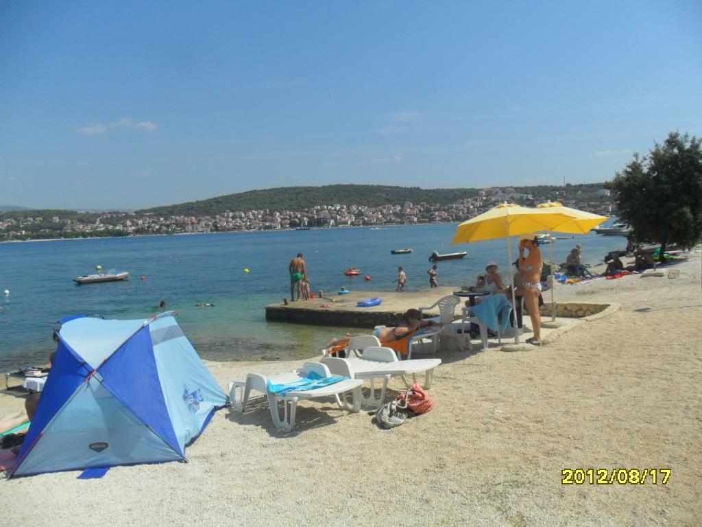 Apartments Oklopcic Trogir Exterior photo